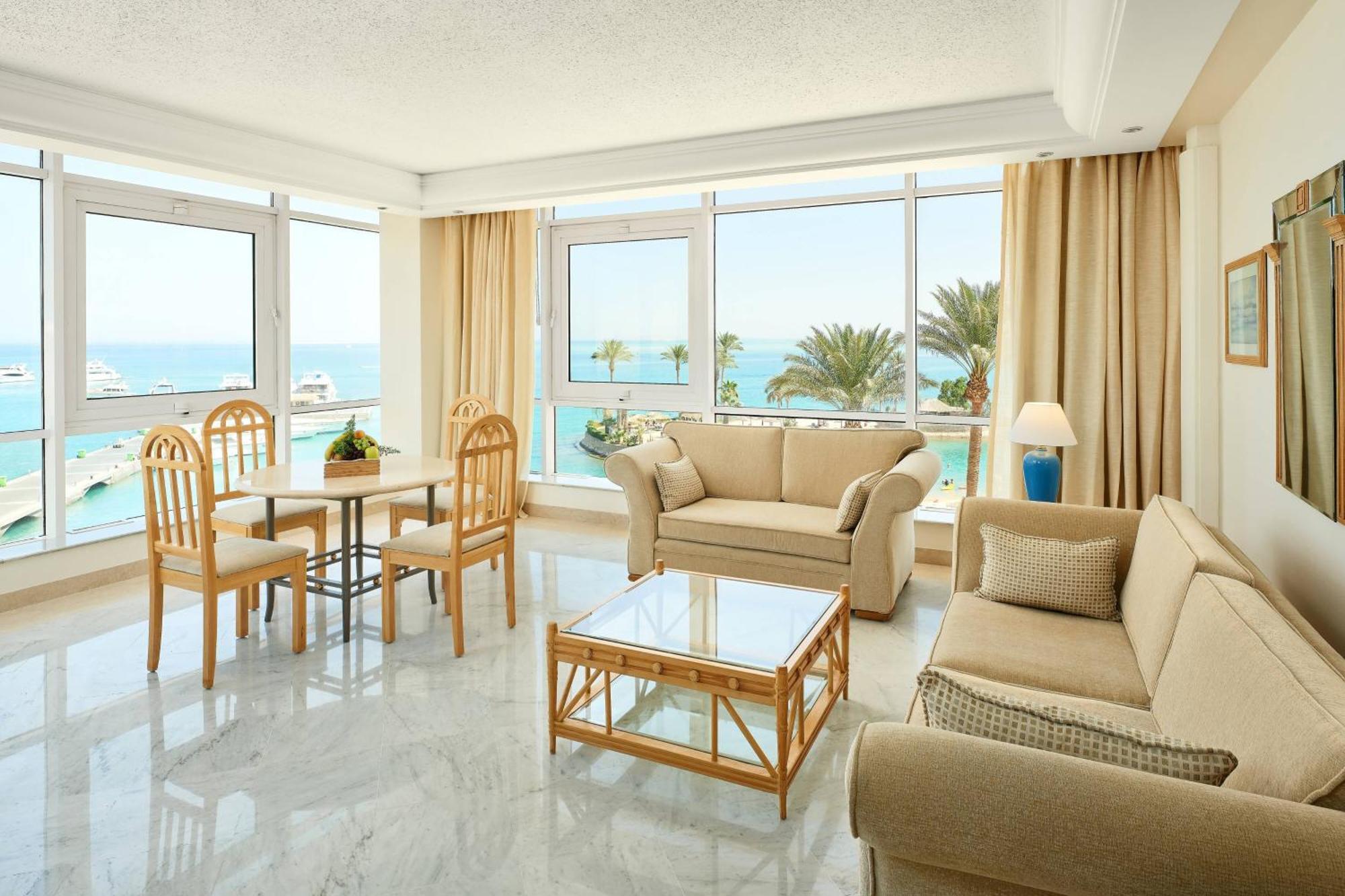 Complex Marriott