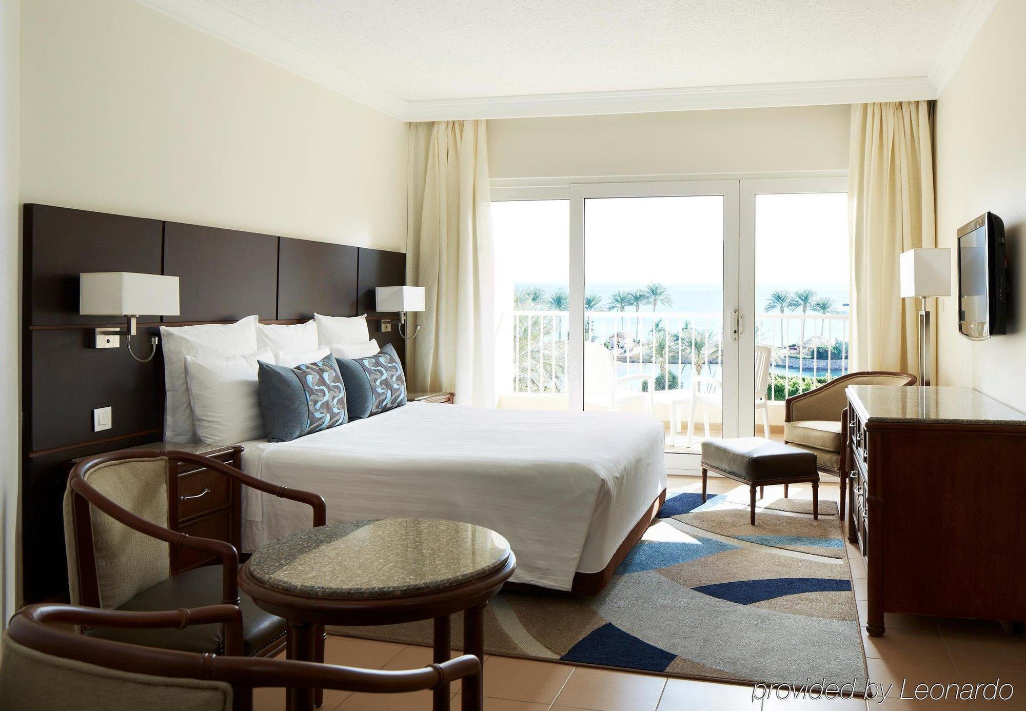 Complex Marriott