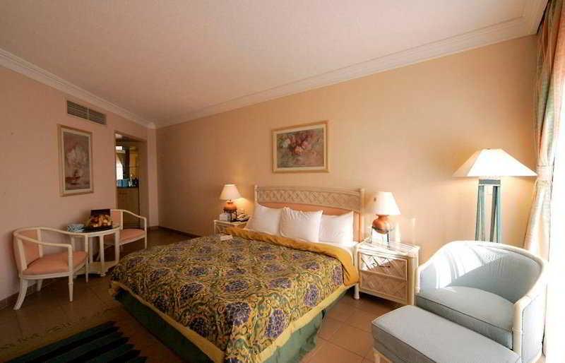 ماريوت البحر الاحمر 5*