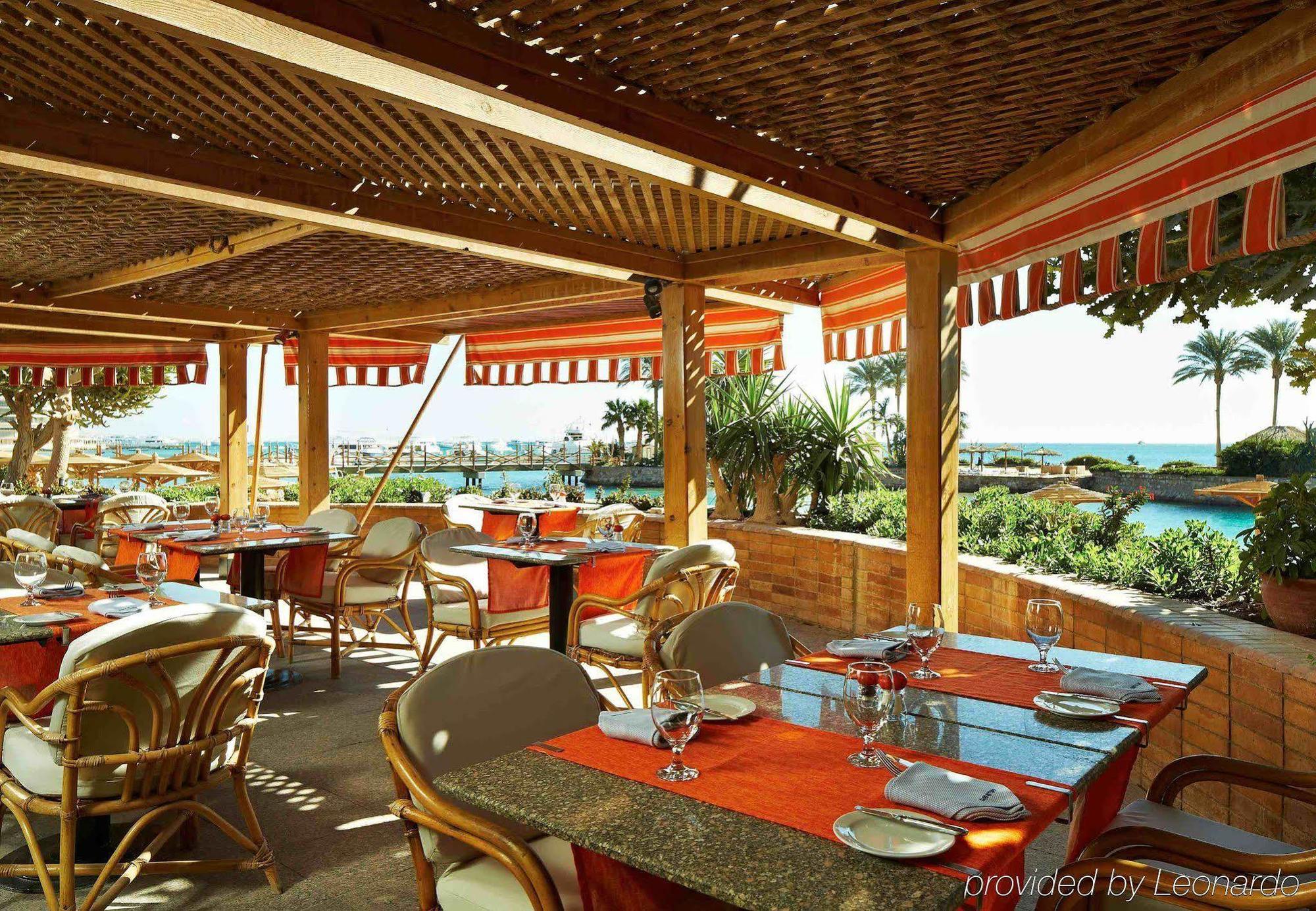 ماريوت البحر الاحمر 5*